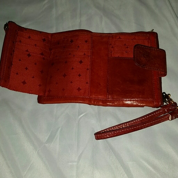 A cute Fossil wallet - Picture 2 of 7